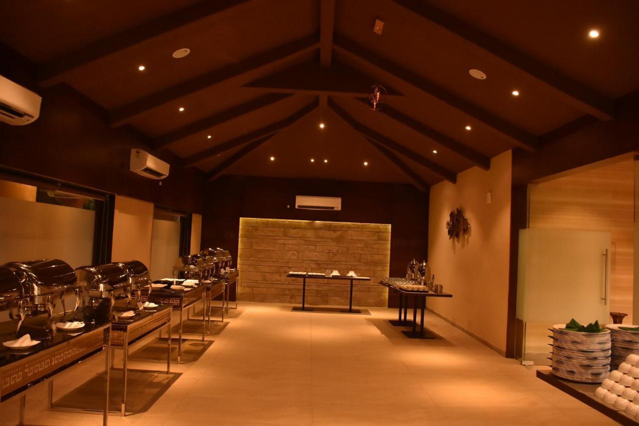 Laxmi Film City Resort Вадодара Экстерьер фото